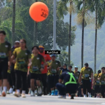 Runner Photo 7055497