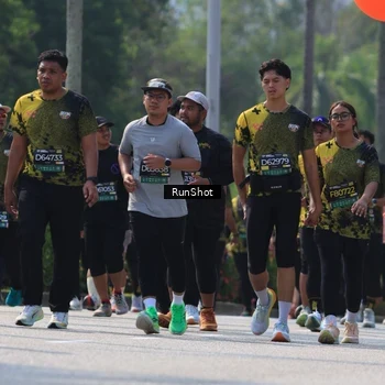 Runner Photo 7055507