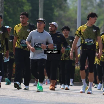 Runner Photo 7055516