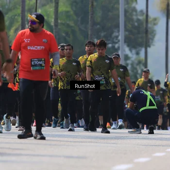 Runner Photo 7055537