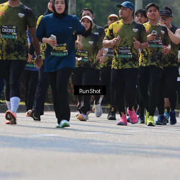 Runner Photo 7055555