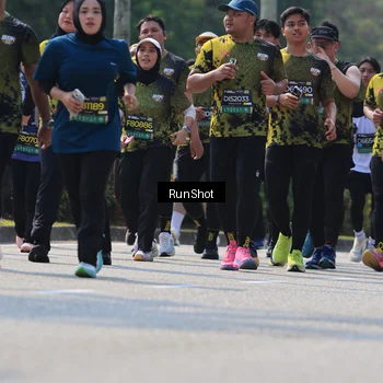 Runner Photo 7055558
