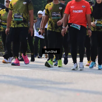 Runner Photo 7055581