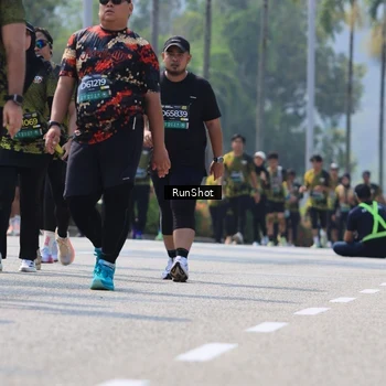 Runner Photo 7055595