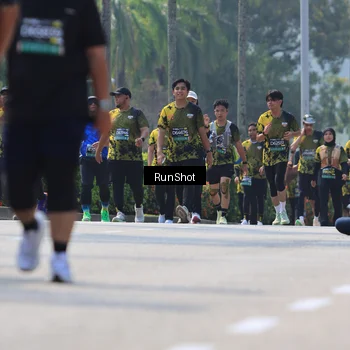 Runner Photo 7055598