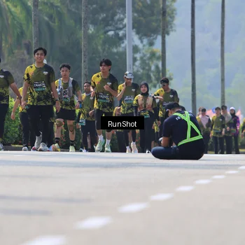Runner Photo 7055603