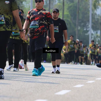 Runner Photo 7055605