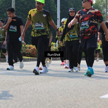 Runner Photo 7055617