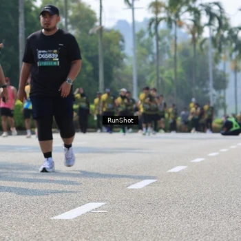 Runner Photo 7055621