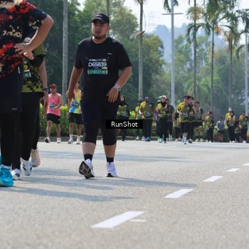 Runner Photo 7055622