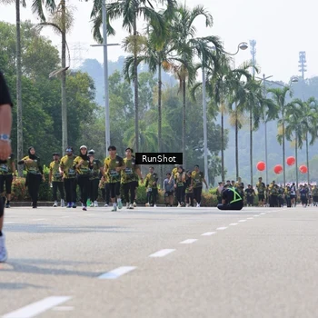 Runner Photo 7055630