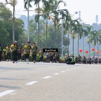 Runner Photo 7055631