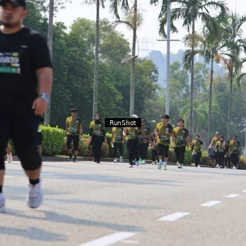 Runner Photo 7055639