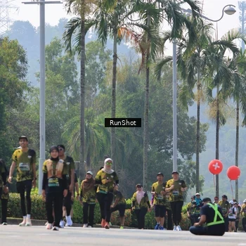 Runner Photo 7055652