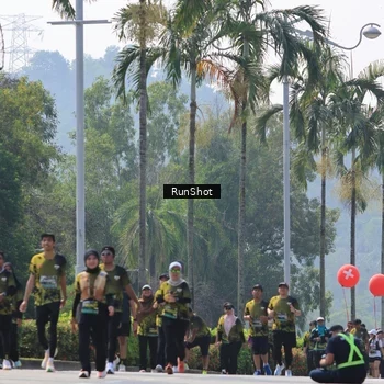 Runner Photo 7055656