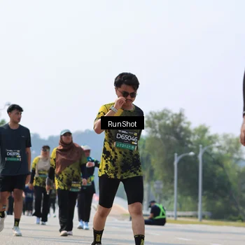 Runner Photo 7055658