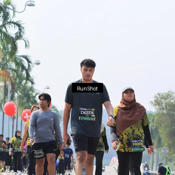 Runner Photo 7055672