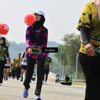 Runner Photo 7055674