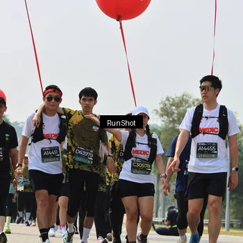 Runner Photo 7055705