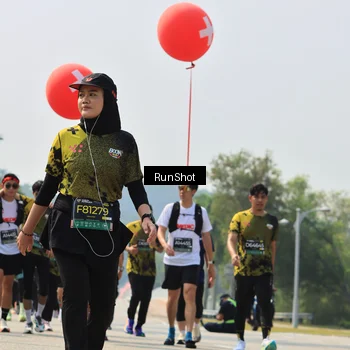 Runner Photo 7055706