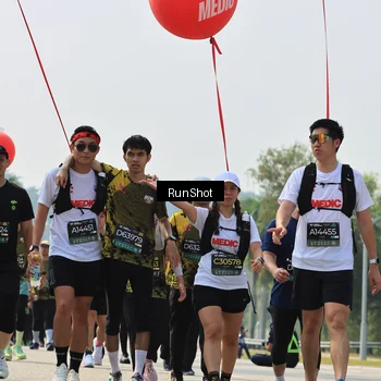 Runner Photo 7055708