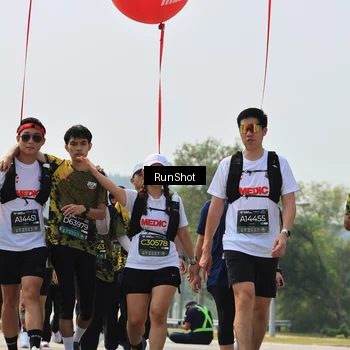 Runner Photo 7055711