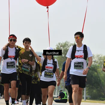 Runner Photo 7055719