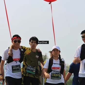 Runner Photo 7055724