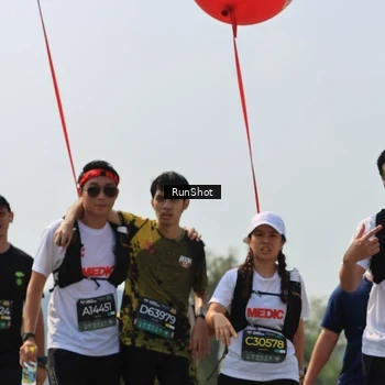 Runner Photo 7055731