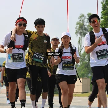 Runner Photo 7055736