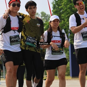 Runner Photo 7055747