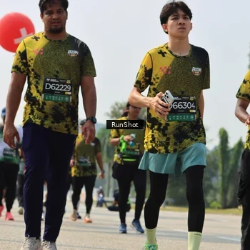Runner Photo 7055756