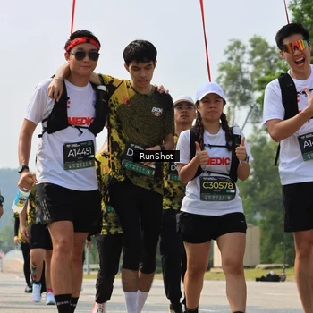 Runner Photo 7055759