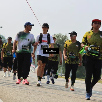 Runner Photo 7055770