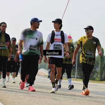 Runner Photo 7055776
