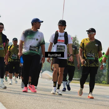 Runner Photo 7055779