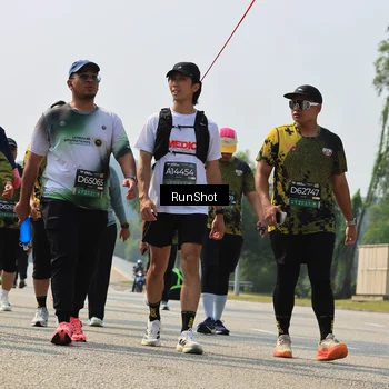 Runner Photo 7055782