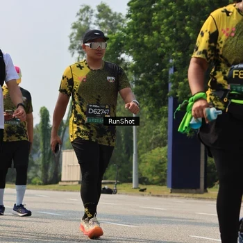 Runner Photo 7055787