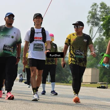 Runner Photo 7055794