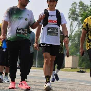 Runner Photo 7055796