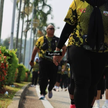 Runner Photo 7055810