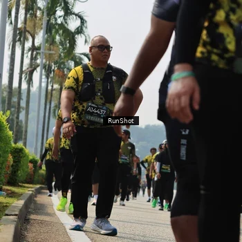 Runner Photo 7055815