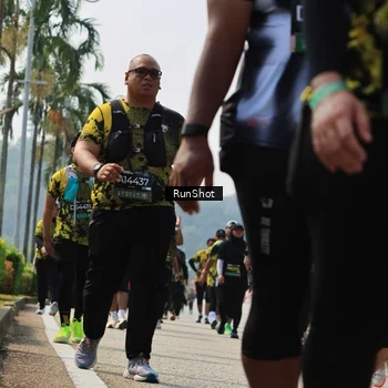 Runner Photo 7055817