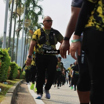 Runner Photo 7055823