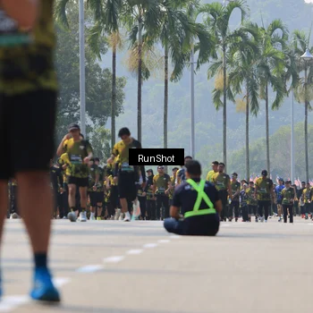Runner Photo 7055838