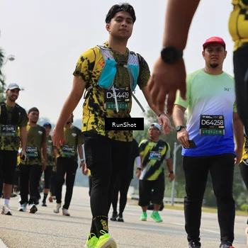Runner Photo 7055852