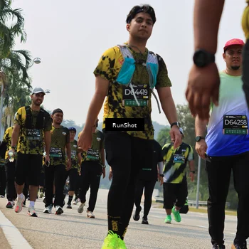 Runner Photo 7055858
