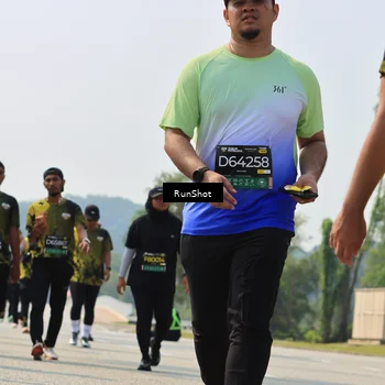 Runner Photo 7055859