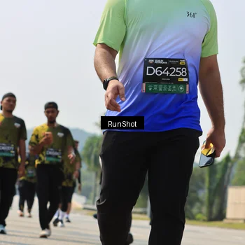 Runner Photo 7055870