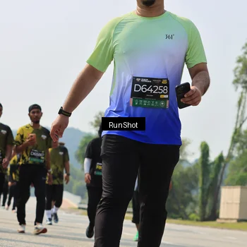 Runner Photo 7055873